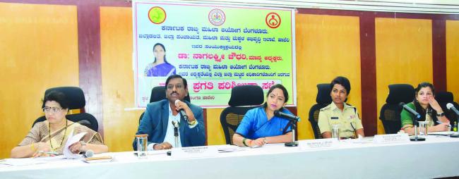 ವಾವಿ ಸಂಜಿಲ್ಲಾ ಆಸ್ಪತ್ರೆ-ಸಖಿ  ಹಾಗೂ ಶಕ್ತಿ ಕೇಂದ್ರಕ್ಕೆ ಅಧ್ಯಕ್ಷೆ ಡಾ.ನಾಗಲಕ್ಷ್ಮೀ  ಚೌಧರಿ ಭೇಟಿ 