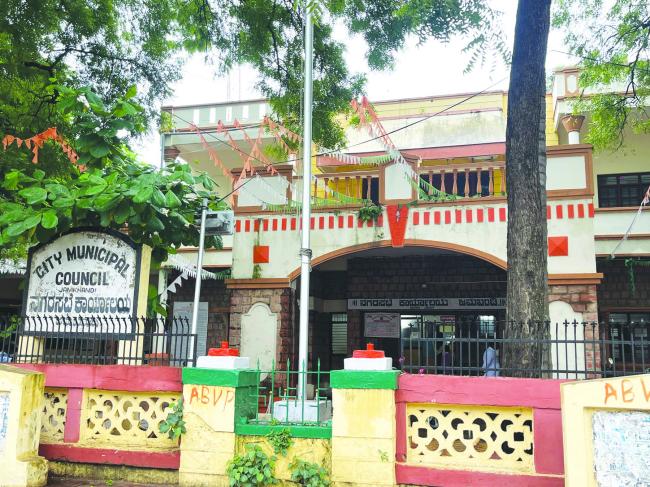 ಸರಕಾರಿ ವಿವಿಧ ಇಲಾಖೆಗಳಿಗೆ ರಾಜ್ಯ ಲೋಕಾಯುಕ್ತರ ಭೇಟಿ 