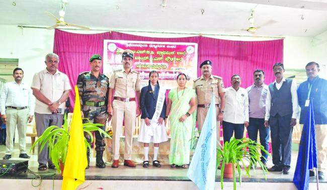 ವಿದ್ಯಾರ್ಥಿಗಳ ಶಾಲಾ ಸಂಸತ್ತು ಚುನಾವಣೆ 