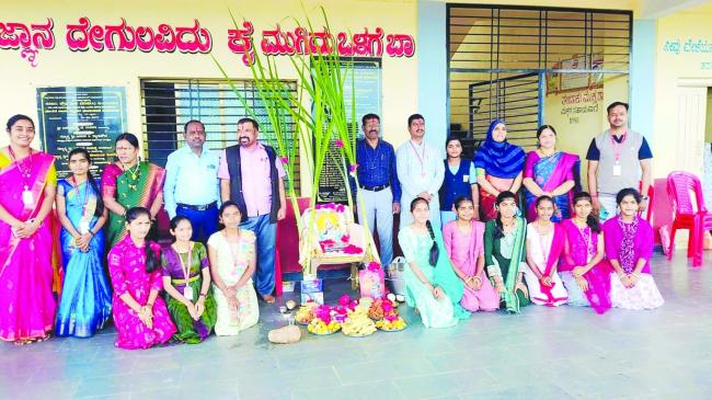 ವಿದ್ಯೆಯಿಂದ ಎಲ್ಲವನ್ನೂ ಗಳಿಸಲು ಸಾಧ್ಯ: ನಾರಾಯಣ ಶಾಸ್ತ್ರಿ 