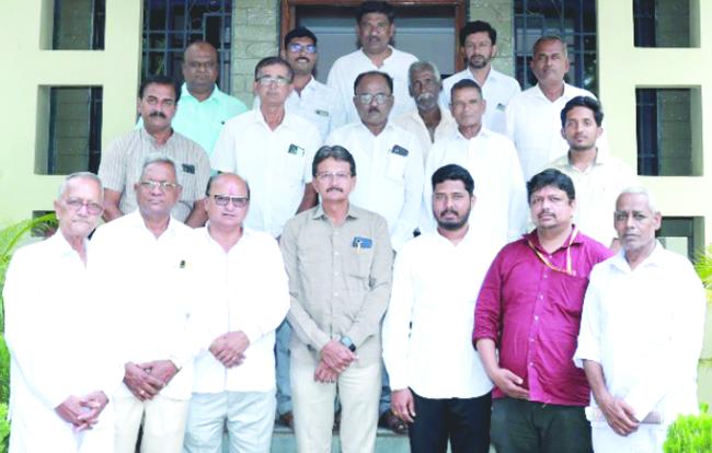 ಅಧ್ಯಕ್ಷರಾಗಿ ಚೌಗುಲೆ ಉಪಾಧ್ಯಕ್ಷರಾಗಿ ಕಾಟಕರ ಆಯ್ಕೆ 