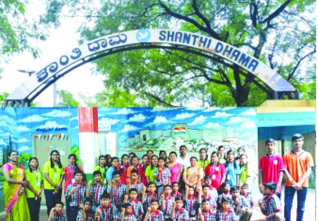 ವಾಸವಿ ವಿದ್ಯಾಲಯದಲ್ಲಿ ಅರ್ಥಪೂರ್ಣ ರಕ್ಷಾ ಬಂಧನ ಆಚರಣೆ 