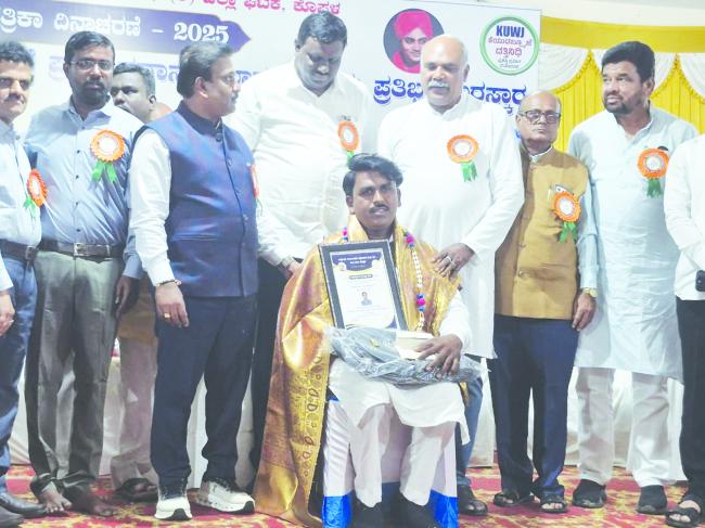 ಪತ್ರಿಕಾ ವಿತರಕ ಮೆಹಬೂಬ್ ಮನಿಯಾರ್ ಗೆ ಪತ್ರಕರ್ತರ ಸಂಘದಿಂದ ವಿಶೇಷ ಸನ್ಮಾನ  