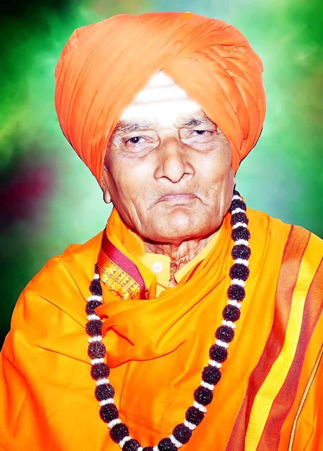 ಅಮ್ಮಿನಬಾವಿ ಸಂಸ್ಥಾನ ಪಂಚಗೃಹ ಹಿರೇಮಠದಲ್ಲಿ ತುಲಾಭಾರ ಸೇವೆ ಹಾಗೂ  ಉಡಿತುಂಬುವ ಕಾರ್ಯಕ್ರಮ 