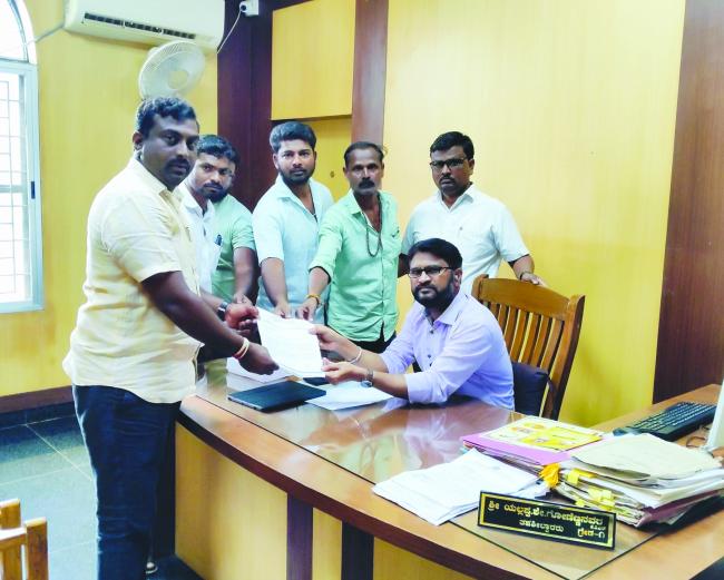 ಗುತ್ತಿಗೆ ಆಧಾರ ಕಾರ್ಮಿಕರ ನೇಮಕ ದಲಿತರ ಕಡೆಗನನೆ: ಬ್ಯಾಹಟ್ಟಿ