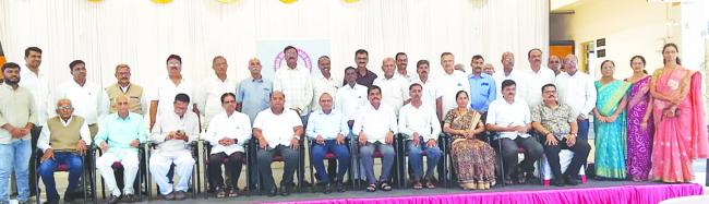 ಮಾಣಿಕಬಾಗ ದಿಗಂಬರ ಜೈನ ಬೋರ್ಡಿಂಗ ನೂತನ ಆಡಳಿತ ಮಂಡಳಿಗೆ ಆಯ್ಕೆ  