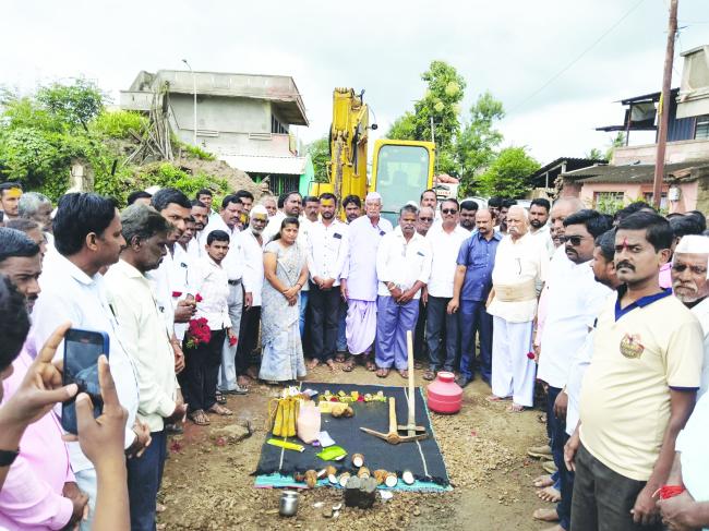 ಕಾಡಾಪೂರ ಅಭಿವೃದ್ಧಿಗೆ 1.65 ಕೋಟಿ ರೂ. ಅನುದಾನ ಮಂಜೂರು: ಪ್ರಕಾಶ ಹುಕ್ಕೇರಿ 