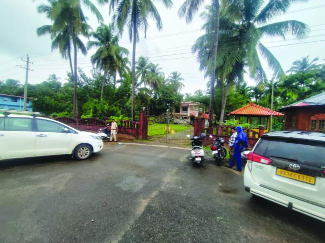 ಕಾರವಾರ ಕಾಂಗ್ರೆಸ್ ಶಾಸಕ ಸತೀಶ್ ಸೈಲ್ ನಿವಾಸದ ಮೇಲೆ ಈಡಿ ದಾಳಿ 