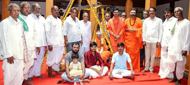 ‘ಗುರುಕೃಪೆಯಿಂದಲೇ ಬಯಲ ಬೆಳಗು ಸಾಧ್ಯ’ 