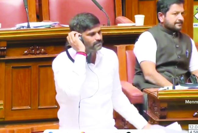 ಬಳ್ಳಾರಿ ಜಿಲ್ಲೆಯಲ್ಲಿ ಪೂರ್ಣ ಪ್ರಮಾಣದ ಜೋಳ ಖರೀದಿಸಲು ಶಾಸಕ ಜೆ.ಎನ್‌.ಗಣೇಶ್ ಆಗ್ರಹ