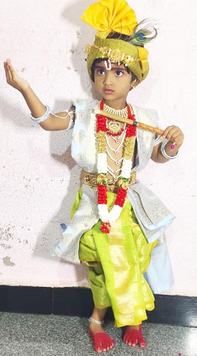 ಬೆಣ್ಣೆ ಕಳ್ಳ ಬಾಲಕೃಷ್ಣ.... 