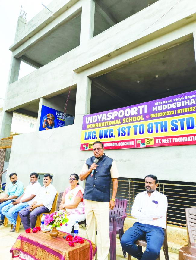 ಮಕ್ಕಳ ಮನಸ್ಸಿನಲ್ಲಿ ಬಾಲ್ಯದಿಂದಲೇ ದೇಶಪ್ರೇಮದ ಬೀಜ ಬಿತ್ತಿ: ಅಶೋಕ ಮಣಿ 