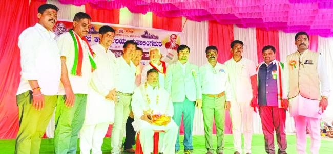 ಮೀರಾ ತಟಗಾರಗೆ ಅತ್ಯುತ್ತಮ ವರದಿಗಾರ ಪ್ರಶಸ್ತಿ  