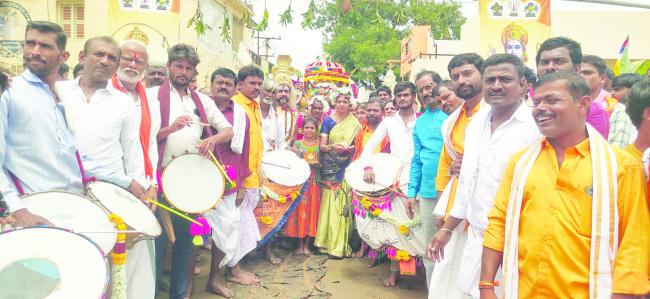 ಶಿವ ಶರಣೆ ನೀಲಮ್ಮ ದೇವಿ ಗಂಗೆಸ್ಥಳ ಮೆರವಣಿಗೆ  