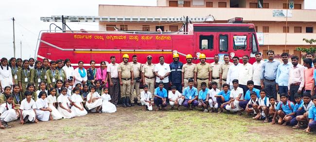 ಅಗ್ನಿ ಅವಘಡಗಳ ಬಗ್ಗೆ ಹೆಚ್ಚು ಜಾಗರೊಕತೆ, ಮುನ್ನೆಚ್ಚರಿಕೆ ವಹಿಸಿ: ಅಗ್ನಿಶಾಮಕ ಠಾಣಾಧಿಕಾರಿ ಚಳಣ್ಣವರ 