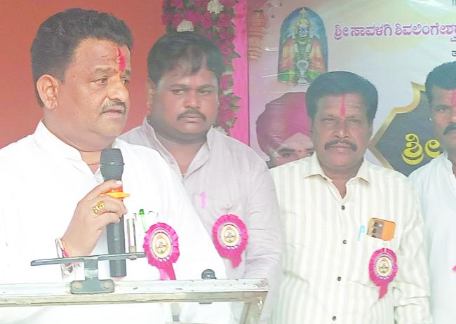 ಸಾವಳಗಿ ಶಿವಲಿಂಗೇಶ್ವರ ನೂತನ ಗೋಪೂರ ಉದ್ಘಾಟನೆ 