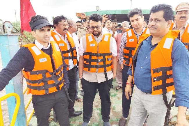 ಜಿಲ್ಲಾಧಿಕಾರಿ ಮೊಹಮ್ಮದ್ ರೋಷನ್ ಪ್ರವಾಹ ಪರಿಸ್ಥಿತಿ ವೀಕ್ಷಣೆ 