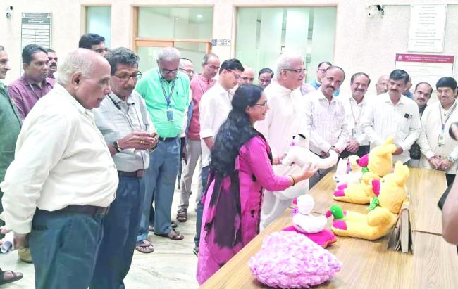 ಧಾರವಾಡ ರುಡ್‌ಸೆಟ್ ಸಂಸ್ಥೆಗೆ ಧರ್ಮಸ್ಥಳದ ಧರ್ಮಾಧಿಕಾರಿ ಡಾ.ಡಿ.ವೀರೇಂದ್ರ ಹೆಗ್ಗಡೆ ಭೇಟಿ 