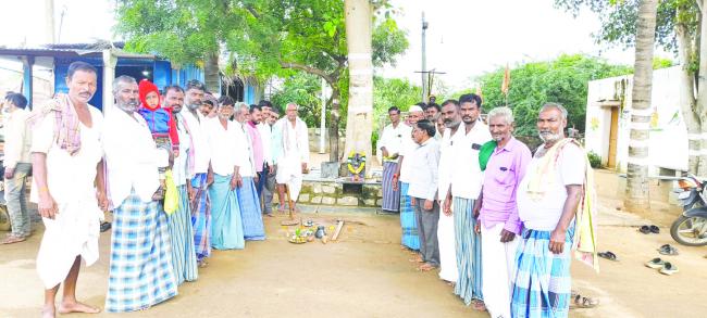 ಚಿಕ್ಕಮ್ಯಾಗೇರಿ ಗ್ರಾಮಕ್ಕೆ ಸ್ವಾಗತ ಕಮಾನು ನಿರ್ಮಾಣಕ್ಕೆ ಅಮರಗಟ್ಟಿ ಚಾಲನೆ 