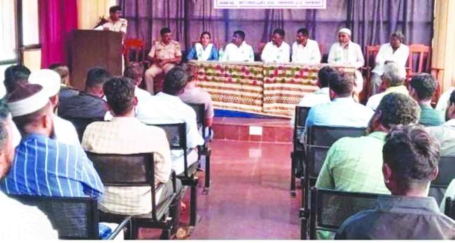 ಕಾಗಿನೆಲೆ ಪೋಲಿಸ್ ಠಾಣೆಯಲ್ಲಿ ಶಾಂತಿ ಸಭೆ  