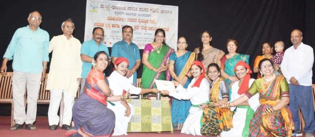 ವಿವಿಧ ಸ್ಪರ್ಧೆಗಳ ವಿಜೇತರಿಗೆ ಬಹುಮಾನ ವಿತರಣೆ 