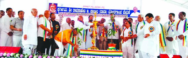 ಸಮಾಜಕ್ಕೆ ಅಪಾರವಾದ ಕೊಡುಗೆ ನೀಡಿದೆ ಜೈನ ಧರ್ಮ: ಸಚಿವ ಸತೀಶ 