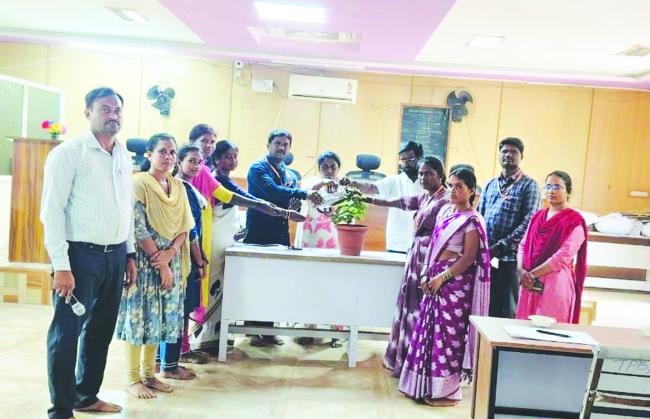 ಮಹಿಳಾ ಒಕ್ಕೂಟಗಳಿಗೆ ಕೇಂದ್ರ ಮತ್ತು ರಾಜ್ಯ ಸರಕಾರ ನೀಡುವ ಸೌಲಭ್ಯ ಸದುಪಯೋಗಕ್ಕೆ ಕರೆ 