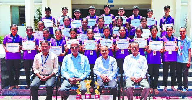 ಥ್ರೋ ಬಾಲ್ ಟೂರ್ನಿ: ಬಸವಜ್ಯೋತಿ ಆಂಗ್ಲ ಮಾಧ್ಯಮ ಪ್ರೌಢಶಾಲೆ ಪ್ರಥಮ 