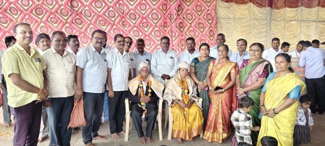 ನಿವೃತ್ತಿ: ಸರಕಾರಿ ಶಾಲೆ ಶಿಕ್ಷಕ ವಂಜೇರಿಗೆ ಅದ್ದೂರಿ ಬೀಳ್ಕೊಡುಗೆ 