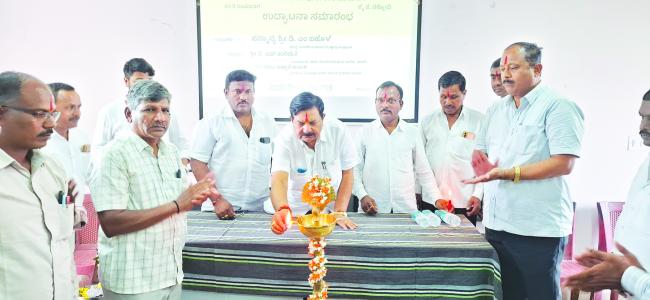 ಉಪನ್ಯಾಸಕರು ವಿದ್ಯಾರ್ಥಿಗಳಿಗೆ ಒಳ್ಳೆಯ ಶಿಕ್ಷಣ ನೀಡಬೇಕು: ಐಹೊಳೆ 