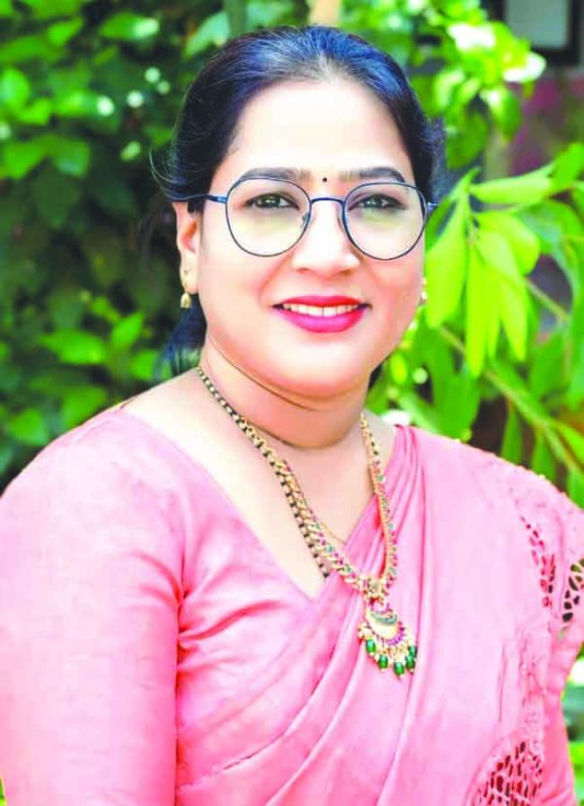 ಲೇಖಕಿ ಸುಜಾತಾ ಚಲವಾದಿಗೆ ತ್ರಿವೇಣಿ ದತ್ತಿನಿಧಿ ಪ್ರಶಸ್ತಿ   