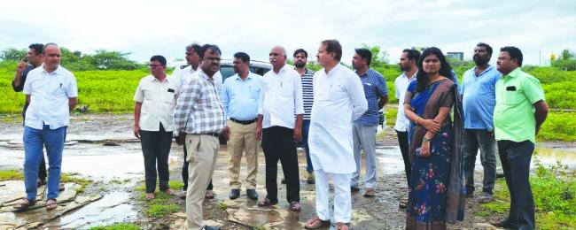 ಮುಫತ್ ಗಾಯರಾಣ ಕೆರೆ ಒತ್ತುವರಿ: ಶಾಸಕ ಅಪ್ಪಾಜಿ ನಾಡಗೌಡ ಭೇಟಿ ಪರೀಶೀಲನೆ 