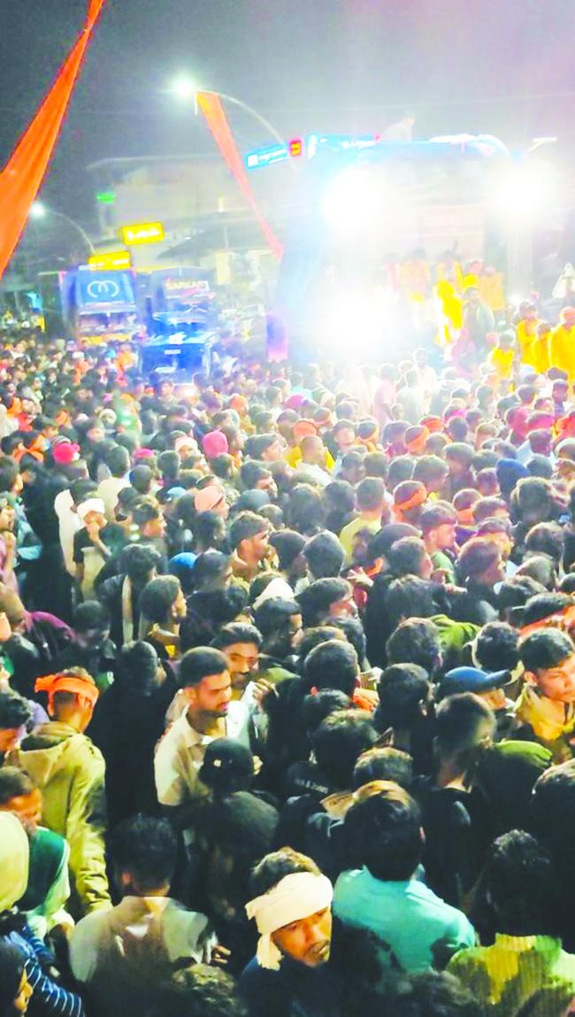 ಗಣೇಶ ವಿಸರ್ಜನೆಯಲ್ಲಿ :ಡಿಜೆ ಸದ್ದಿನಲ್ಲಿ ಸಂಭ್ರಮಿಸಿದ ಜನಸ್ತೋಮ  