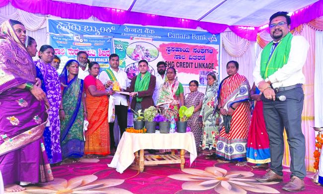  ಸಕಾಲದಲ್ಲಿ ಸಾಲ ಮರುಪಾವತಿಸಿ ಬ್ಯಾಂಕಿನ ಪ್ರಗತಿಗೆ ಸಹಕರಿಸಿ: ಎಮ್‌.ಪನೀಶಾಯಣ್ಣ   