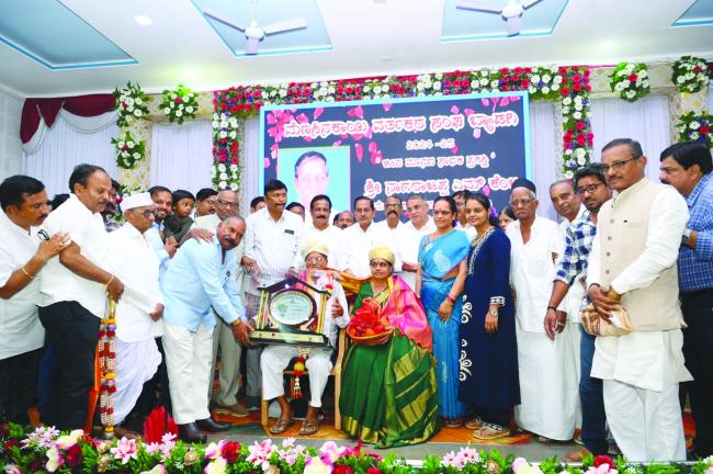 ನಾಗರಾಜ ಮಲ್ಲಶೆಟ್ಟೆಪ್ಪ ಕೆಂಬಿಗೆ ಜೀವಮಾನ ಸಾಧಕ ಪ್ರಶಸ್ತಿ 