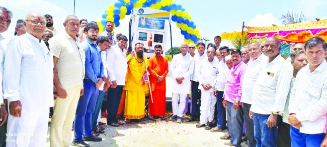 ನೂತನ ಪೆಟ್ರೋಲಿಯಂ ಪಂಪ್ ಉದ್ಘಾಟನೆ 