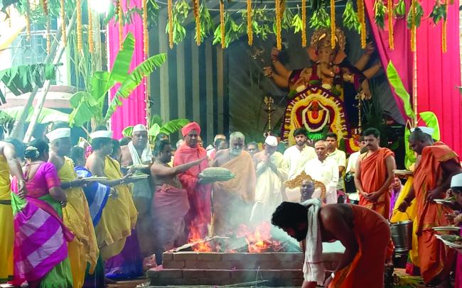 ವಿಶ್ವ ಶಾಂತಿಗಾಗಿ ಮಹಾ ಚಂಡಿಯಾಗ ಯಶಸ್ವಿ  