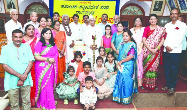 ಕುಟುಂಬದ ಸಮತೋಲನಕ್ಕೆ ಮಹಿಳೆಯ ತಾಳ್ಮೆ ಅವಶ್ಯ.- ಪಂ. ಎಂ. ವೆಂಕಟೇಶಕುಮಾರ 