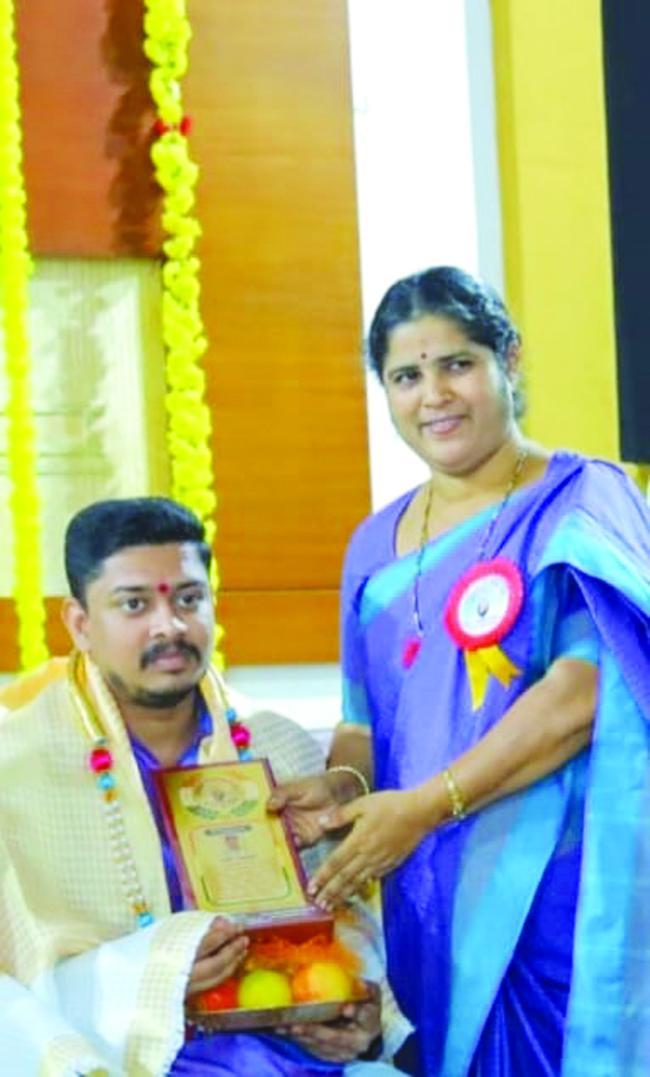 ಪವರ್ ಲಿಫ್ಟಿಂಗ್  ಸಾಧಕ ಕಿರಣ್ ಗುಂಗೇರ: ಮಂಗಳೂರು ಜಿಲ್ಲಾಡಳಿತದಿಂದ ಅಭಿನಂದನಾ ಸನ್ಮಾನ  