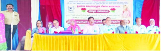 ಯುವ ಪೀಳಿಗೆ ಯಶಸ್ವಿಗಿಂತ ಮೌಲ್ಯಯುತ ವ್ಯಕ್ತಿಗಳಾಗಲು ಪ್ರಯತ್ನಿಸಬೇಕು: ನವೀದ್  