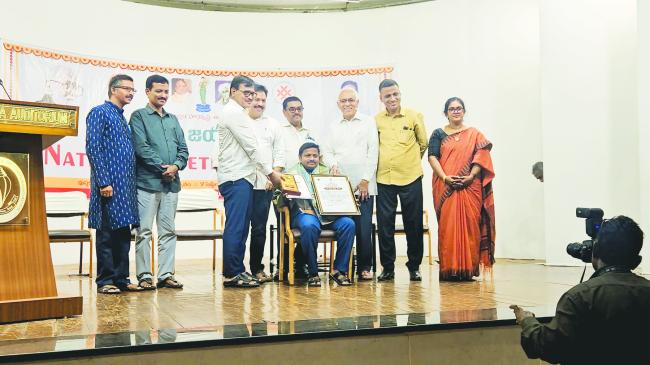 ಎಸ್‌.ಡಿ.ಮುಡೆಣ್ಣವರರಿಗೆ ಯುವ ಕಾರ್ಯರ್ಷಿ  ಪ್ರಶಸ್ತಿ   