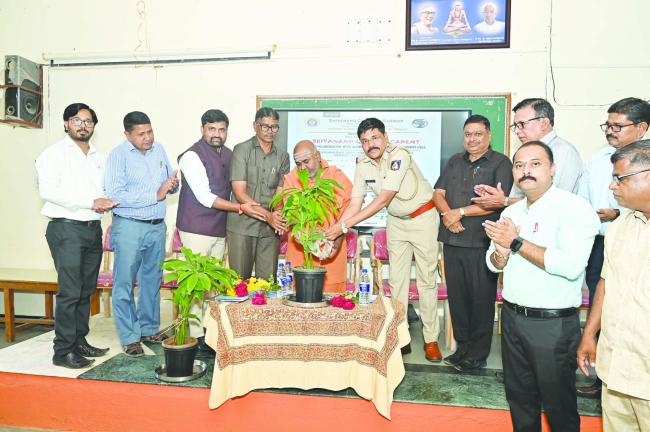 ಕಾಗವಾಡದಲ್ಲಿ ಶಿವಾನಂದ ಕರಿಯರ್ ಅಕಾಡೆಮಿ ಉದ್ಘಾಟನೆ  