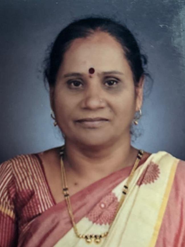 ಶಿಕ್ಷಕಿ ರೇವಕ್ಕ ಹತ್ತಿಗೆ ಜಿಲ್ಲಾ ಮಟ್ಟದ ಅತ್ಯುತ್ತಮ ಶಿಕ್ಷಕಿ ಪ್ರಶಸ್ತಿ  ಪ್ರದಾನ 