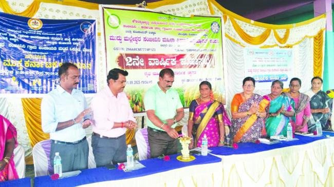 ರೈತ ಮಹಿಳೆಯರ ಜೀವನೋಪಾಯ ಸುಧಾರಣೆಗೆ ಒತ್ತು: ಜಿಪಂ ಉಪಕಾರ್ಯದರ್ಶಿ ಶಶಿಕಾಂತ ಶಿವಪೂರೆ 