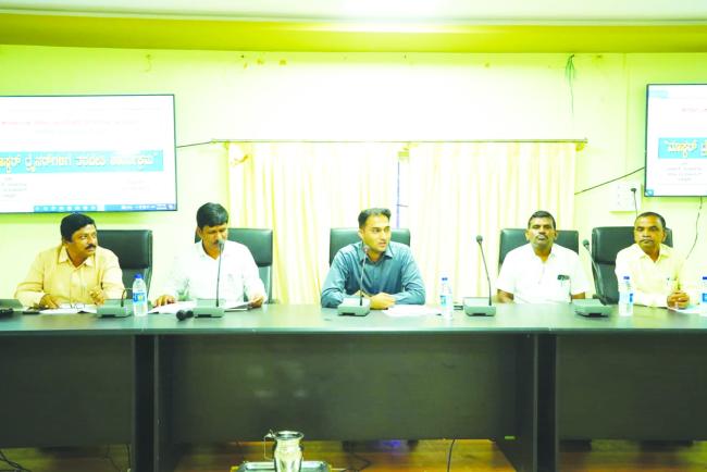 ತರಬೇತಿ ಕಾರ್ಯಕ್ರಮದಲ್ಲಿ ಜಿಪಂ ಸಿಇಒ ಮಹಮ್ಮದ್ ಹ್ಯಾರಿಸ್ ಸುಮೈರ್ ನಿರ್ದೇಶನ 