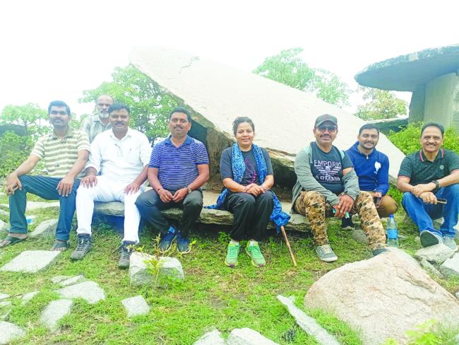 ಹೃದಯರೇ ಸಾಧ್ಯವಾದರೆ ತೆಗೆದುಕೊಳ್ಳಿ ಹಿರೇಬೆಣಕಲ್ ನೆಲೆ: ಮಾನವನ ವಿಕಸನದ ಮಹತ್ತರ ಘಟ್ಟ