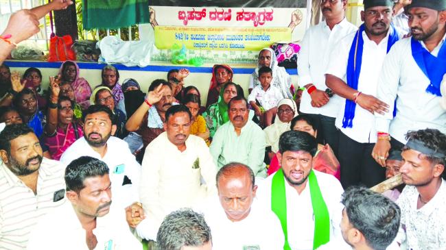 84 ಕುಟುಂಬಗಳು ಬೀದಿಪಾಟಂಗಲು ಪುರಸಭೆ ನೇರ ಹೊಣೆ: ರಮೇಶ ಭೂಸನೂರ  