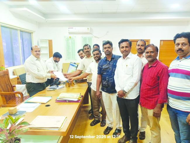 ಪ್ರತಿ ರ್ಷ ಸೆಪ್ಟೆಂಬರ್ 17 ರಂದು ನಡೆಯುವ ಕಲ್ಯಾಣ ಉತ್ಸವ ಕುರಿತು ಜಿಲ್ಲಾದಿಕಾರಿ ಮುಖಾಂತರ  ಸರ್ಕಾರಕ್ಕೆ  ಮನವಿ  