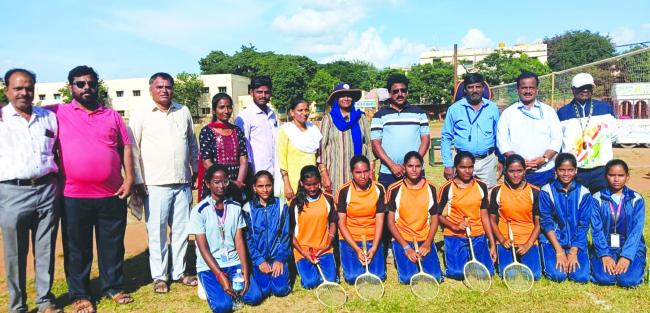 ಬಾಲ್ ಬ್ಯಾಡ್ಮಿಂಟನ್ : ಜಿಲ್ಲಾ ಮಟ್ಟಕ್ಕೆ ಆಯ್ಕೆ  