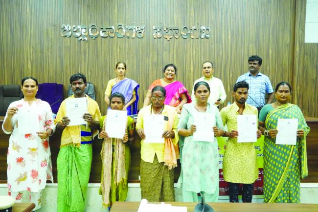 ಮಾಜಿ ದೇವದಾಸಿಯರು, ಲಿಂಗತ್ವ ಅಲ್ಪಸಂಖ್ಯಾತರು ತಪ್ಪದೇ ಸಮೀಕ್ಷೆಯಲ್ಲಿ ಭಾಗವಹಿಸಿ 